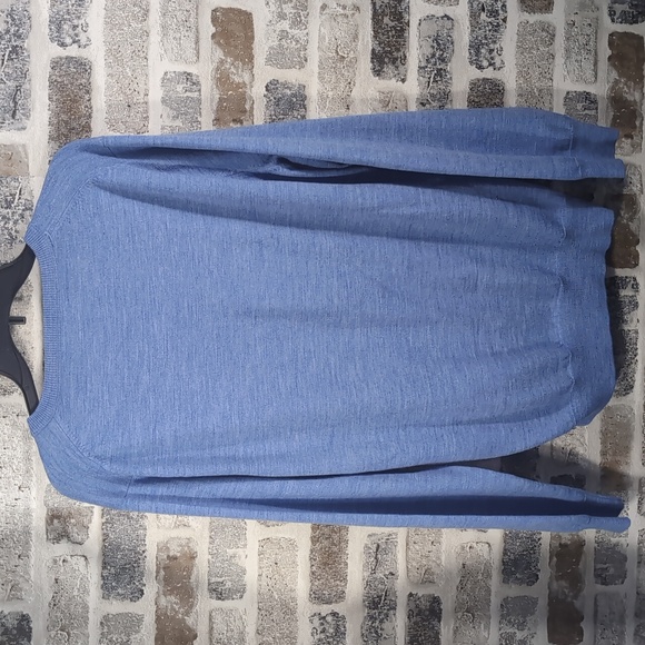 J. Crew 100% Merino Wool Vneck Long Sleeve Sweater, L. - Picture 4 of 4